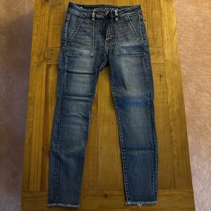 Cropped American Eagle Jeans